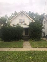 Pre-foreclosure in  E 144TH ST Cleveland, OH 44128