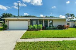 Pre-foreclosure in  SHADOW WOOD LN Delray Beach, FL 33484