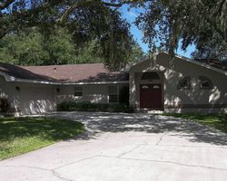 Pre-foreclosure in  RIVERWOOD CIR Winter Haven, FL 33884