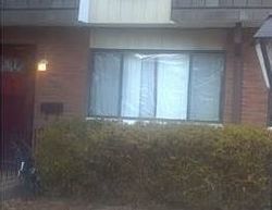 Pre-foreclosure in  HIGH PATH RD Windsor, CT 06095