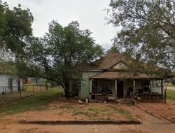  W 5th St, Sweetwater TX