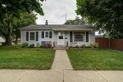 Pre-foreclosure in  KINZIE AVE Racine, WI 53405