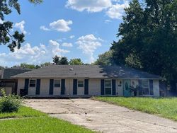 Pre-foreclosure in  KIMBERLY WAY Baton Rouge, LA 70814