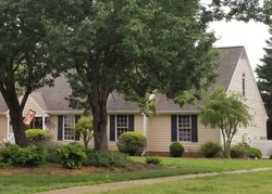 Pre-foreclosure in  MANION DR Williamsburg, VA 23185