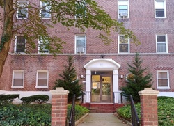 Pre-foreclosure in  BRONX RIVER RD Bronxville, NY 10708