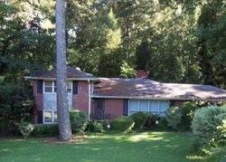 Pre-foreclosure in  COLLIER DR NW Atlanta, GA 30318