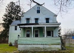 Pre-foreclosure in  ELM ST Swansea, MA 02777