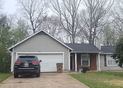 Pre-foreclosure in  WISTERIA LN Jonesboro, GA 30238