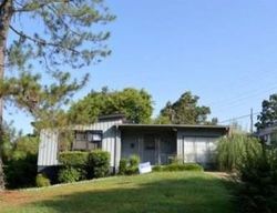 Pre-foreclosure in  OAKLAND DR Fairfield, AL 35064