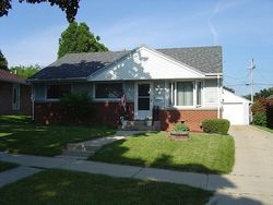 Pre-foreclosure in  N 80TH ST Milwaukee, WI 53218