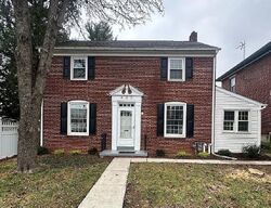 Pre-foreclosure in  S YORK ST Mechanicsburg, PA 17055