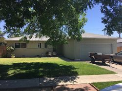 Pre-foreclosure in  E ACACIA AVE Fresno, CA 93726