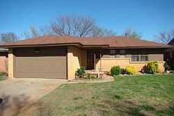 Pre-foreclosure in  SUNNYMEADE PL Oklahoma City, OK 73120