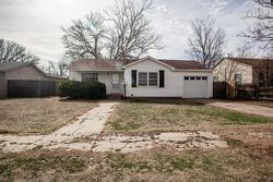 Pre-foreclosure in  38TH ST Lubbock, TX 79413