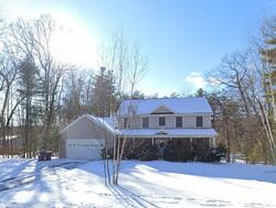 Pre-foreclosure in  HILLCREST LN Saratoga Springs, NY 12866