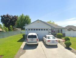 Pre-foreclosure in  W 5TH ST Grandview, WA 98930