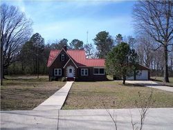 Pre-foreclosure in  FRANKFORT RD Tuscumbia, AL 35674