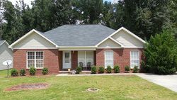 Pre-foreclosure in  FLEETSIDE CT Dothan, AL 36303