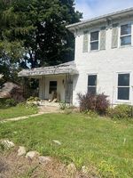 Pre-foreclosure in  FAYETTE ST Jonesville, MI 49250