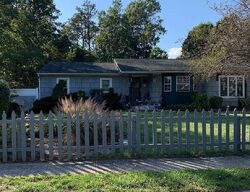 Pre-foreclosure in  GLENWOOD CT Bayport, NY 11705