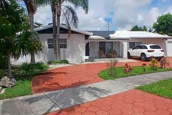 Pre-foreclosure in  SW 126TH AVE Miami, FL 33175
