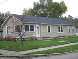 Pre-foreclosure in  SYCAMORE ST Ottawa, IL 61350