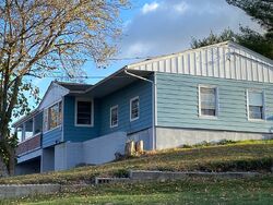 Pre-foreclosure in  GLENVIEW AVE Auburn, MA 01501