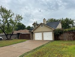 Pre-foreclosure in  ABBOTT AVE Arlington, TX 76018
