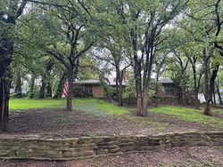 Pre-foreclosure in  IDLECREEK DR Arlington, TX 76016