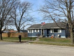 Pre-foreclosure in  E MYRTLE ST Herscher, IL 60941
