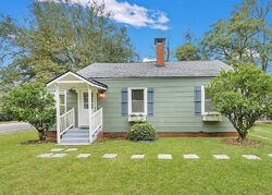 Pre-foreclosure in  E 58TH ST Savannah, GA 31405