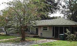 Pre-foreclosure in  N 11TH ST Quincy, FL 32351