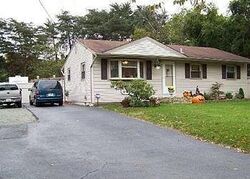 Pre-foreclosure in  HEMLOCK LN Mount Laurel, NJ 08054
