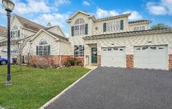 Pre-foreclosure in  CONSTANTINE WAY Mount Sinai, NY 11766