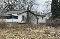 Pre-foreclosure in  REGINA RD Akron, OH 44320