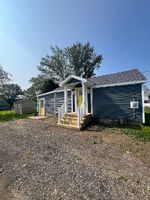 Pre-foreclosure in  E ARLINGTON RD Erie, PA 16504