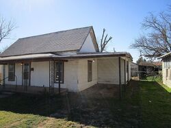 Pre-foreclosure in  SW AVENUE D Hamlin, TX 79520