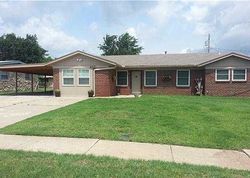 Pre-foreclosure in  OAK PARK RD Bartlesville, OK 74003