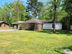 Pre-foreclosure in  HIAWATHA DR Dothan, AL 36303