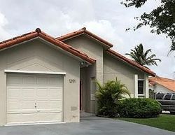 Pre-foreclosure in  SW 139TH PL Miami, FL 33184