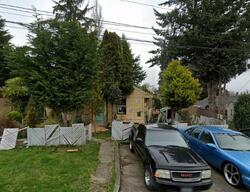 Pre-foreclosure in  WOODLAWN AVE Everett, WA 98203