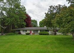 Pre-foreclosure in  CASTLEBAR DR Rochester, MI 48309