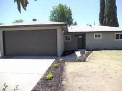 Pre-foreclosure in  TULARE ST Madera, CA 93638