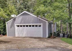 Pre-foreclosure in  LINGER LN Birmingham, AL 35226