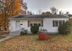Pre-foreclosure in  TWIN BROOK RD Hamden, CT 06514