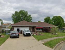 Pre-foreclosure in  BROOKWOOD DR Clarksville, IN 47129