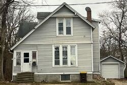 Pre-foreclosure in  E GRANT HWY Marengo, IL 60152