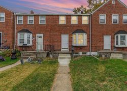 Pre-foreclosure in  THETFORD RD Towson, MD 21286