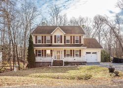  Swallow Ln, Lusby MD