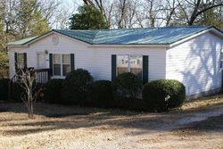 Pre-foreclosure in  MOUNTAIN DR Rockaway Beach, MO 65740